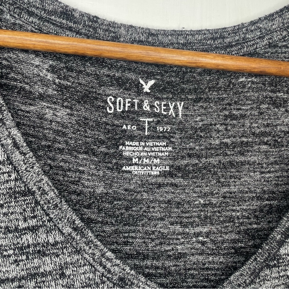 Lot of 2 Gray T-shirts Size Medium - Picture 2 of 6